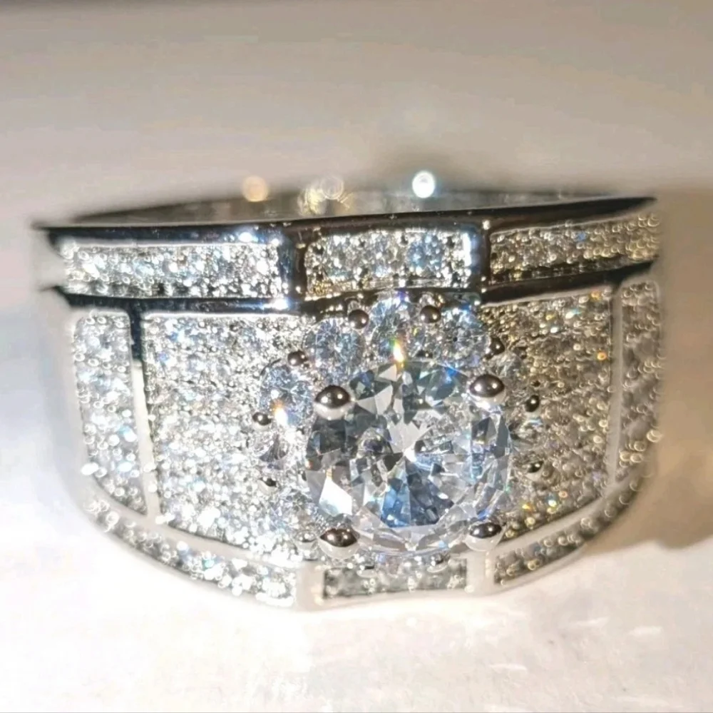 Elegant Men's 4 Ct Lab Created Diamond Blinged Out 925 Silver Wedding Band